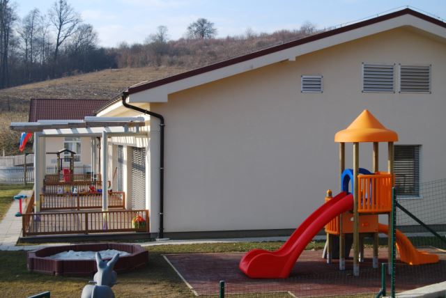 vrtecpesnica